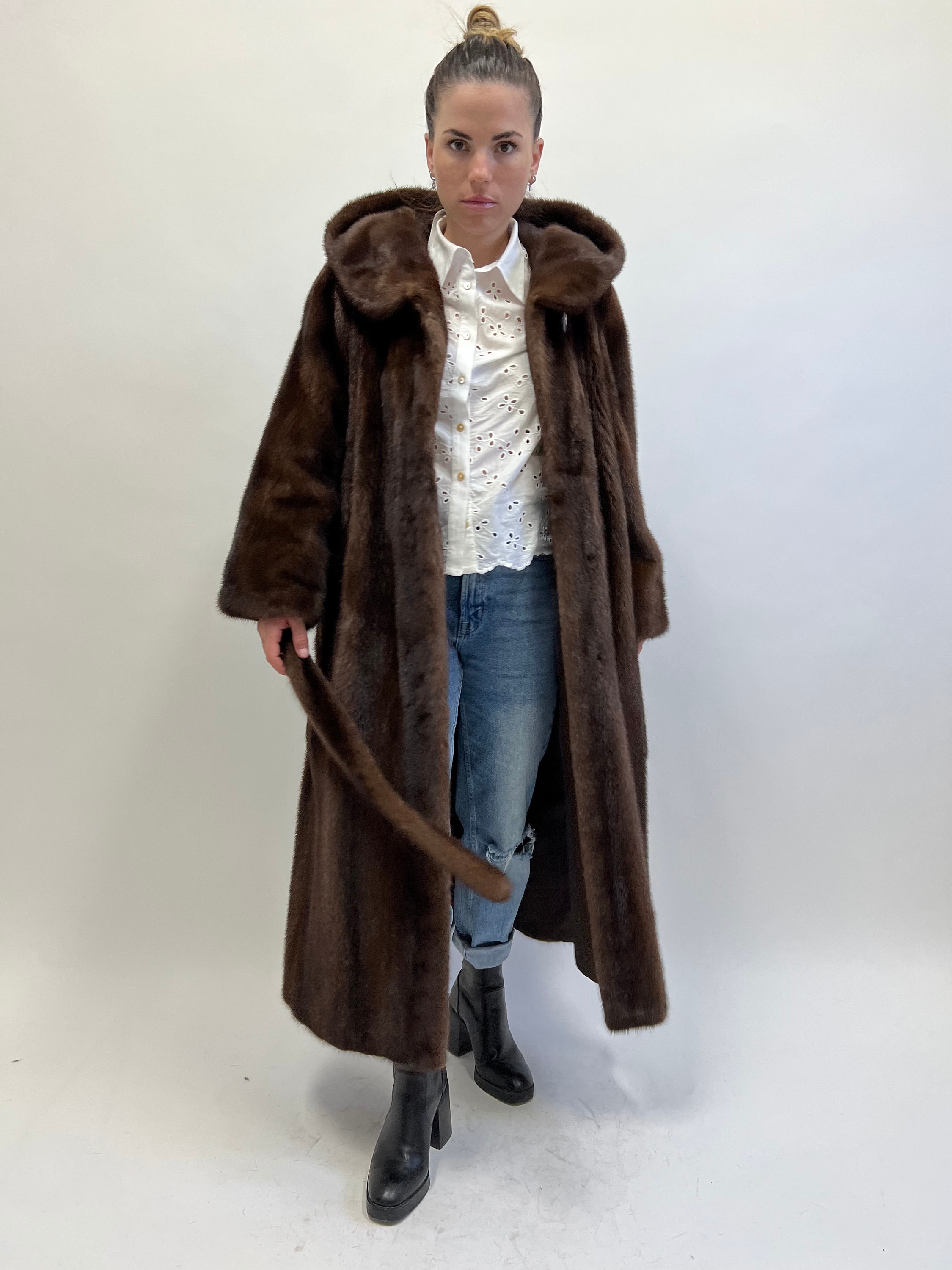 美品・高級✨️ デミバフミンクコート 毛皮 ボリューム ゆったり ブラウン 美品・高級✨️ デミバフミンクコート 毛皮 ボリューム ゆったり