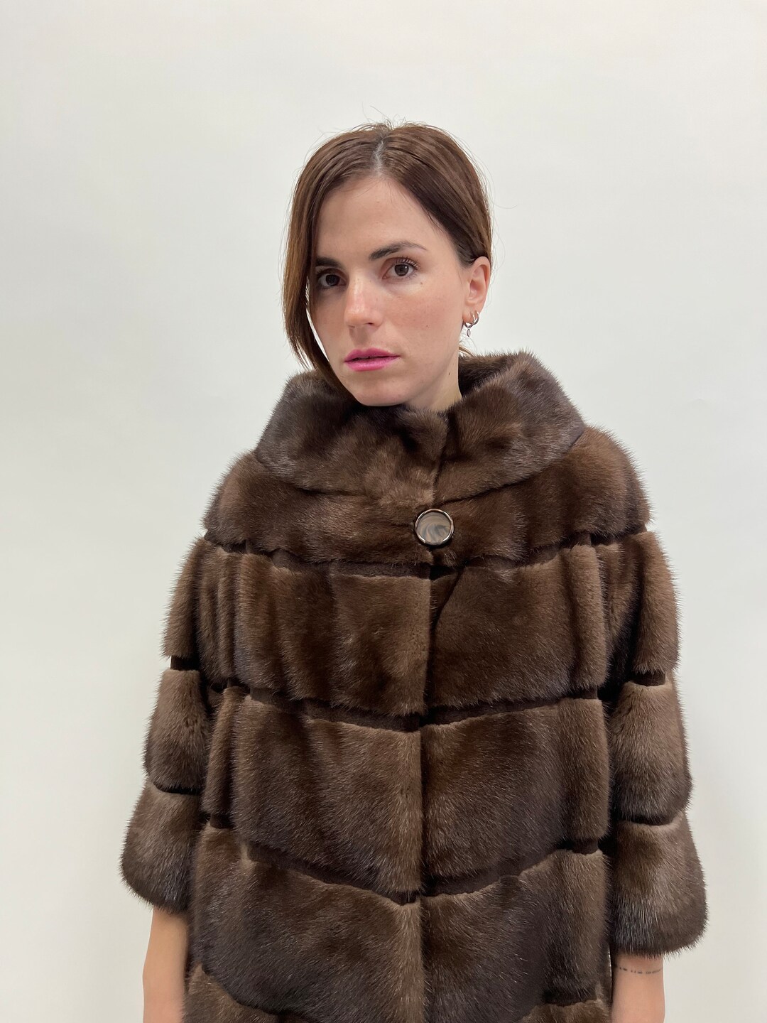SAGA MINK ブラウン 毛皮 ショートコート Saga Mink Fur Coat: Brown Sheared Trim, Handmade in Greece - Etsy