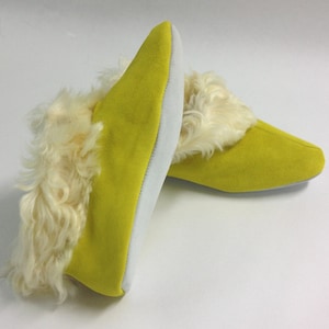 Genuine shearling slippers for women, shearling slippers, shearling shoes, fur slippers, real fur slippers, sheepskin slippers. Genuine fur. image 3