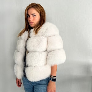 Real white fox fur jacket. Bridal white bolero. Genuine full skin fox fur pelt. White fur bolero jacket. Bridesmaid fur stole. Fox fur shawl
