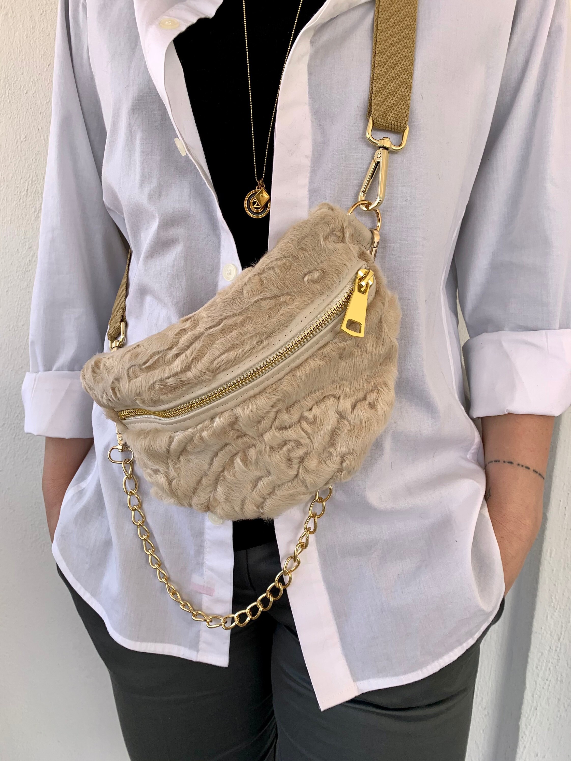 Sac banane Moumoute et cuir irisé CARRY - Beige taupe