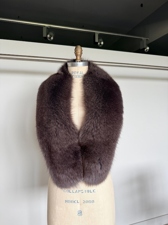 Real fin raccoon dyed Fur grey Collar: Luxury Neck Warmer Stole