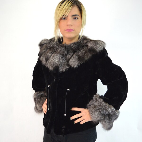 Real fur jacket, fur mink jacket, fur coat, black mink jacket, sheared mink fur coat with frost fox fur. Fox fur, mink pelt, fox pelt.