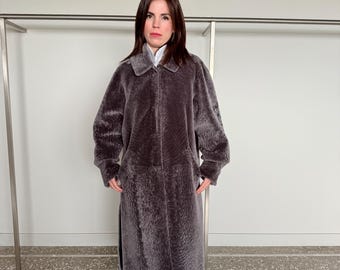 Reversible grayish merino shearling and leather coat: Super warm and silky soft Argento Sheepskin stroller.