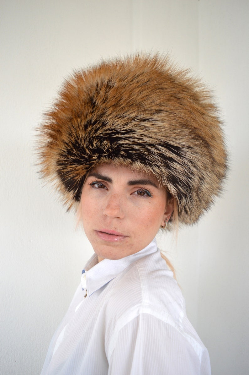 Sombrero de piel de zorro dorado real en sombrero de piel de invierno cosaco ruso marrón marrón con forro acolchado hecho de piel completa, calentador de piel de cabeza. Regalo de piel de lujo. imagen 5