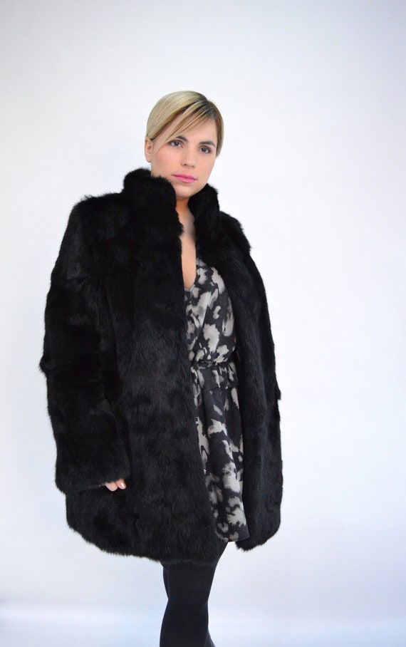 Manteau de fourrure pleine peau de lapin noir veritable veste en fourrure moelleuse a col veritable poussette en fourrure noire super chaude et abordable. Cadeau de fourrure de luxe. Etsy France