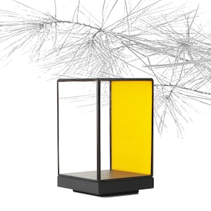 9x9x15 cm (3.5x3.5x5,9 inches)-Glass Display Showcase for jewelry, minerals-Tabletop-Limited Edition Yellow Opalescent-Matt Black base