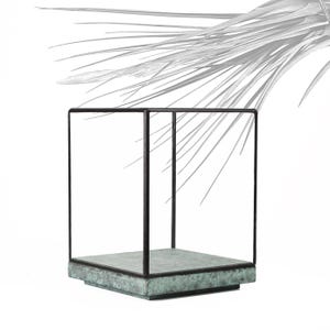 12x12x16 cm (4,7x4,7x6,3 inches) - Glass Display Showcase - Tabletop - verdigris oxidation