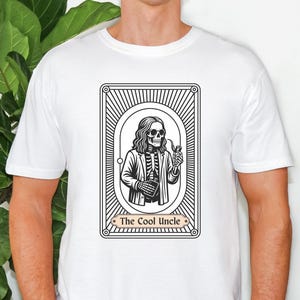 Camiseta para tío, camiseta con colores reconfortantes de la carta del tarot, regalo para tío, anuncio de embarazo para hermano, camiseta para futuro tío