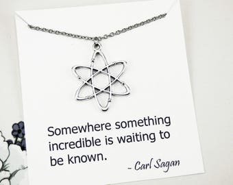 Collier Atom, collier scientifique, bijoux atomiques, collier nerd, bijoux chimie, cadeaux pour nerds scientifiques, collier inspirant, signification