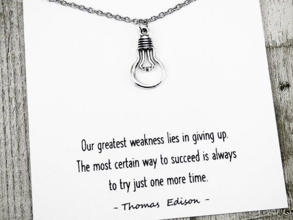 Glühbirne Halskette Thomas Edison Zitate über Erfolg | Etsy Österreich