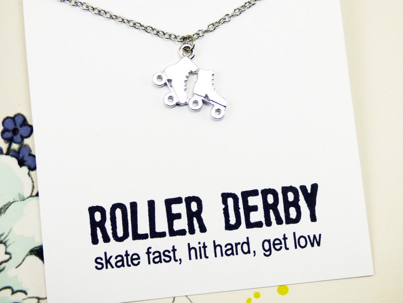 Rullskridskohalsband, roller derby-presenter, rullskridskoåkningssmycken, derbytjejer, inspirerande halsband med mening, motivationspresenter bild 2