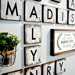 Azulejos grandes de madera para Scrabble, bloques de madera de 5.5", arte mural de azulejos, decoración estilo granja, letrero personalizado, letra de madera