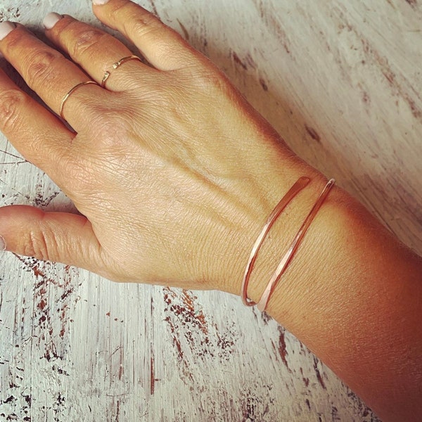 Copper wire bypass bracelet// copper bangle bracelet