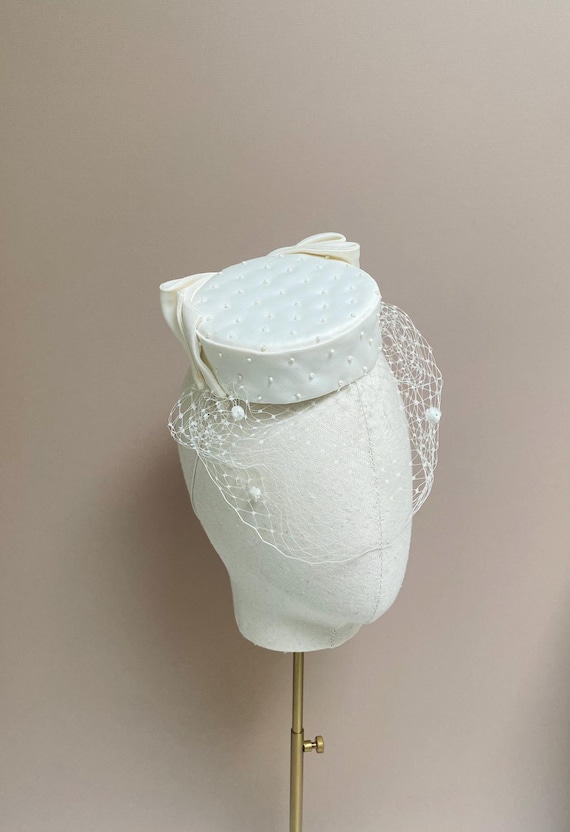 Ivory Bow Wedding Pillbox Hat, Pillbox Hat With Veil, Bow 