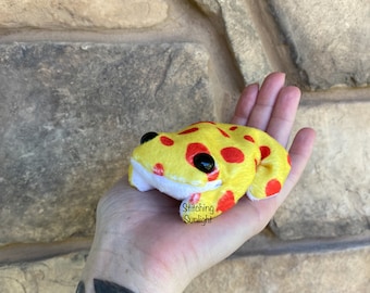 Pacman Frog Plush// Pocket Frog Plushie// Bean Bag Frog// Toad Plushie