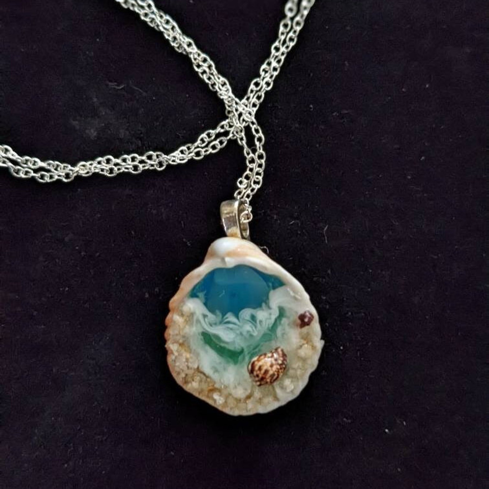 Beautiful Small Natural Shell Depicts Resin Beach Scene - Etsy