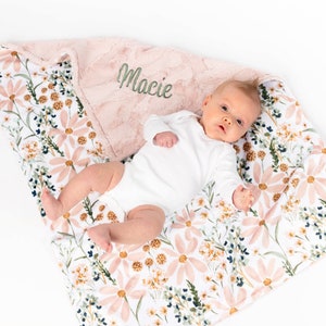 Baby Girl Blanket Personalized - Daisy Floral Milestone Blanket - Crib Blanket Girl - Birth Announcement - Newborn Baby Gift