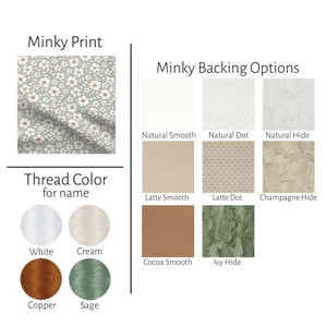 Peut inclure: Un tableau pr&eacute;sentant diff&eacute;rents imprim&eacute;s de tissu minky et options de dos. Les imprim&eacute;s de tissu comprennent un motif floral blanc sur un fond vert clair. Les options de dos comprennent naturel lisse, naturel &agrave; pois, naturel cache, latte lisse, latte &agrave; pois, champagne cache, cacao lisse et lierre cache.
