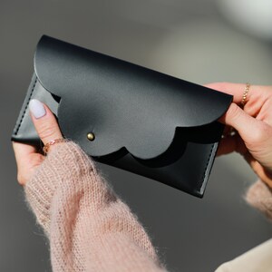 Minimalist Leather Wallet with Cloud image 5