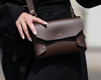Belt Bag Leather Dark Brown