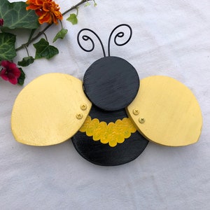 Folk Art Bumble Bee, Yard Art, Garden Decor, Fence Porch Patio Decor, Home Decor, Wooden Body and Wings, Hand Twisted Wire Antennae