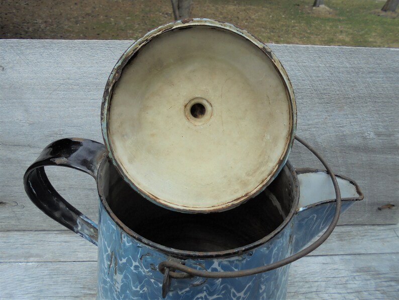 Large Vintage Spatterware Kettle Vintage Farmhouse Kitchen Decor Salvage Blue White Swirl Enamelware Coffee Kettle with Lid and Handle