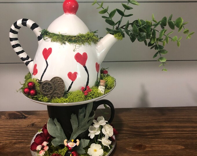 Alice in Wonderland Centerpiece Stacked Tea Cup and Teapot - Etsy