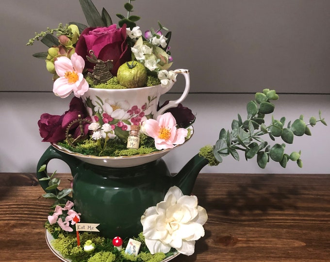 Alice in Wonderland Centerpiece Stacked Tea Cup and Teapot - Etsy