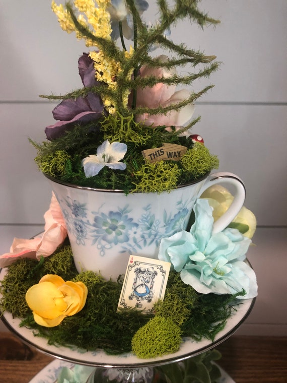 Alice in Wonderland Centerpieces