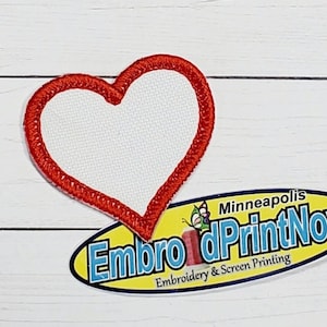 File da ricamo con toppa a forma di cuore in finto merrow da 3&quot; (download digitale)