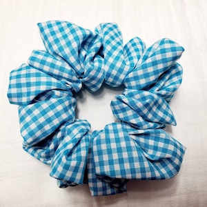 Cute Turquoise spring Gingham   90&#39;s  scrunchies hair ties