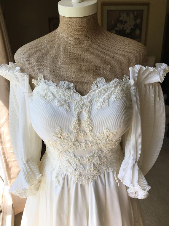 Sale Glamorous Vintage Formal Wedding Gown Queen Victoria Etsy