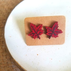 Maple Leaf Earrings, Maple Leaf Studs, Fall Wood Earrings, Fall Leaf Earrings, Fall Small Gifts, Canadian Earrings, Hand Painted Earrings