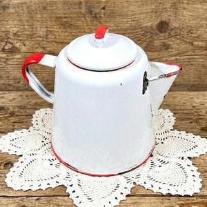 Enamel White w/ Red Trim Coffee Pot - Camping Camp Fire Cookout Prop - Cottage Chic Farmhouse Kitchen Display - 7" high