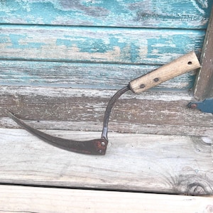Primitive Wooden Handled Scythe Traces of Painted Red Metal - Vintage Sickle - Rustic Decoration - Halloween Costume Grim Reaper