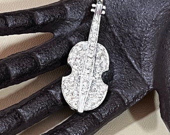 Sweet gentle tune Violin Brooch - Clear Rhinestone on Silver Tone Pin Vintage Jewelry