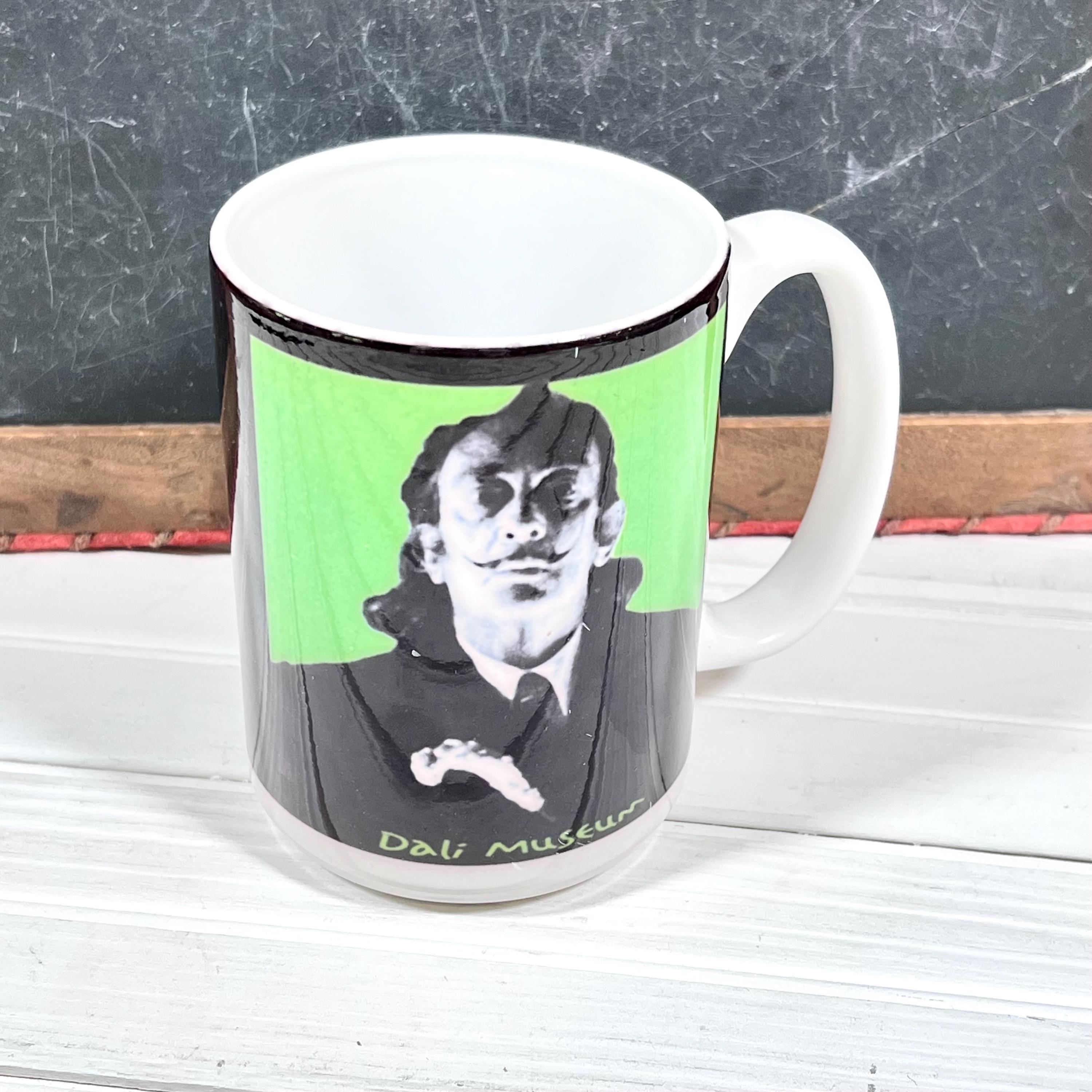 Mug Tasse Salvador Dali - Géopolitique - Céramique Brillante 325 Ml - Neuf Avec Boîte Cadeau
