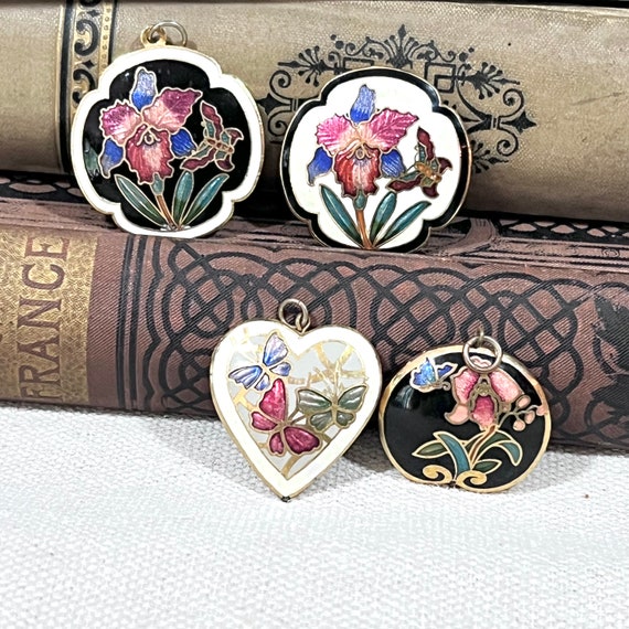 Enamel Pendant Pin Brooch Collection - Vintage Je… - image 9