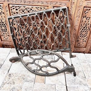 Cast Iron Parts to Repurpose  Antique Treadle Sewing Machine - Vintage Metal Scrap for Garden Decor, Crafts - Metal Art