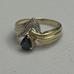 Beautiful Vintage .585 14K Solid Yellow Gold Sapphire & Diamond Estate Ring Size 6.5