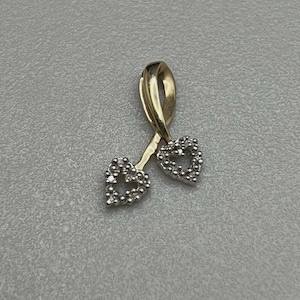 Beautiful Fine .417 10K Solid Yellow Gold & Diamond Estate Heart Pendant 1.2g