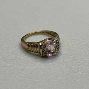 Beautiful Fine .417 10k Solid Yellow Gold Amethyst & Diamond Ring Size 7 3.7g