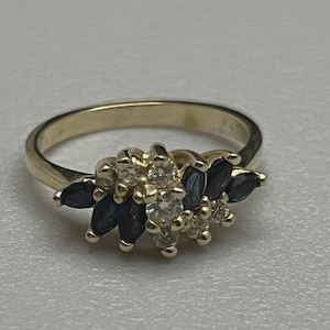 Gorgeous .585 14K Solid Yellow Gold Diamond & Blue Sapphire Estate Ring Size 7 3.2g