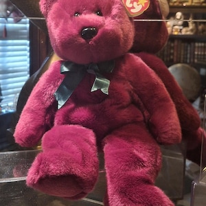 Vintage Ty Beanie Buddy Cranberry Teddy the Plush Bear