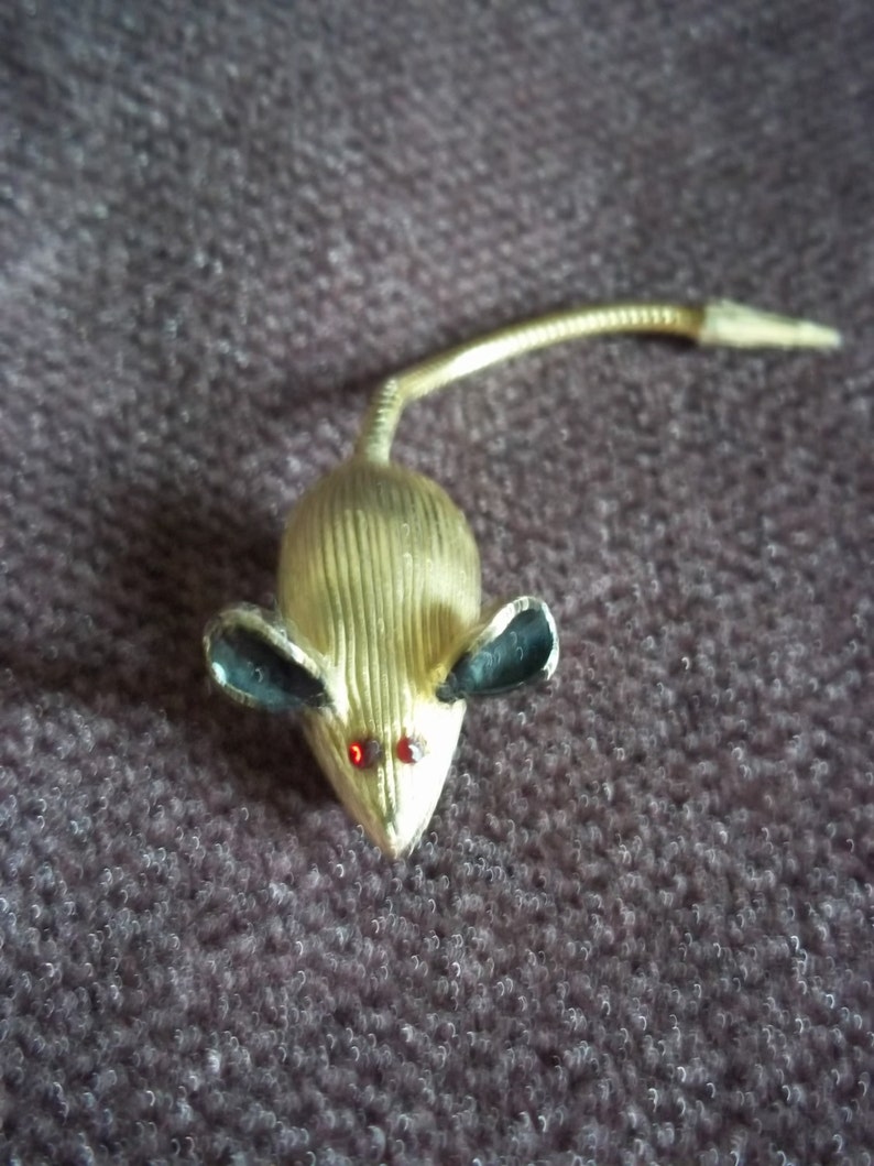 Vintage Gold Tone Mouse Pin or Brooch
