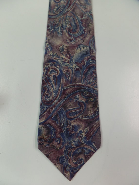 Cambridge Classics Vintage Pasley Silk Necktie