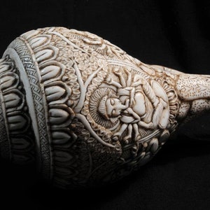 Vintage Sacred Conch Shell, Intricately Crafted, 8.5 Inch bild 5