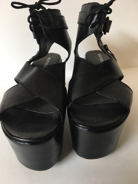 2 inch top wedge sandals black