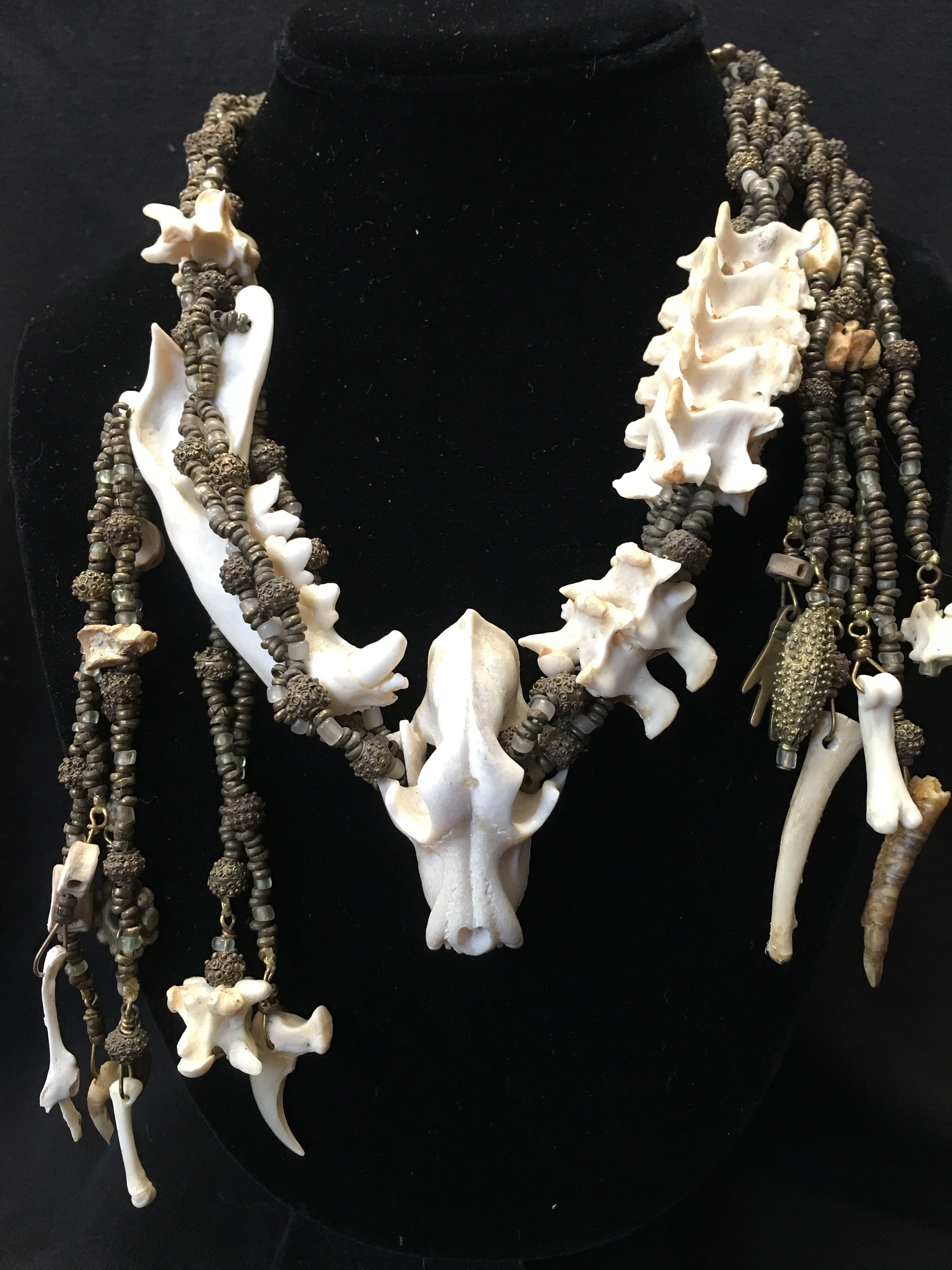 Voodoo Bone Necklace Beige Voodoo Bone Necklace Beige